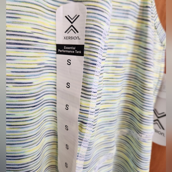 NWT Xersion Anti-Odor Workout Tee.  Size L - Picture 7 of 7